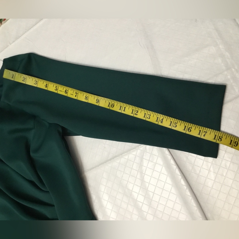 Elegant Forest Green V-Neck Draped Women's Dress - Picture 5 of 15
